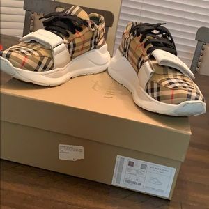 Men Burberry Sneakers